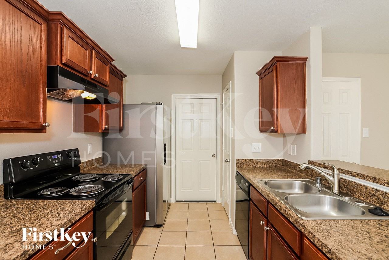 6722 Clover Walk Ln - Photo 6 of 15