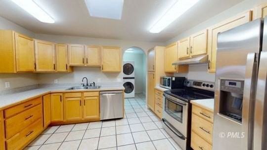 367 Cedar St - Photo 2 of 41