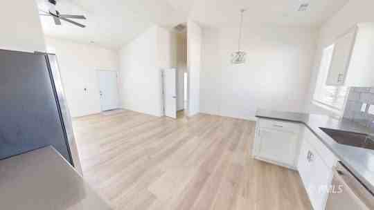 121 Glen Canyon Dr - Photo 6 of 13