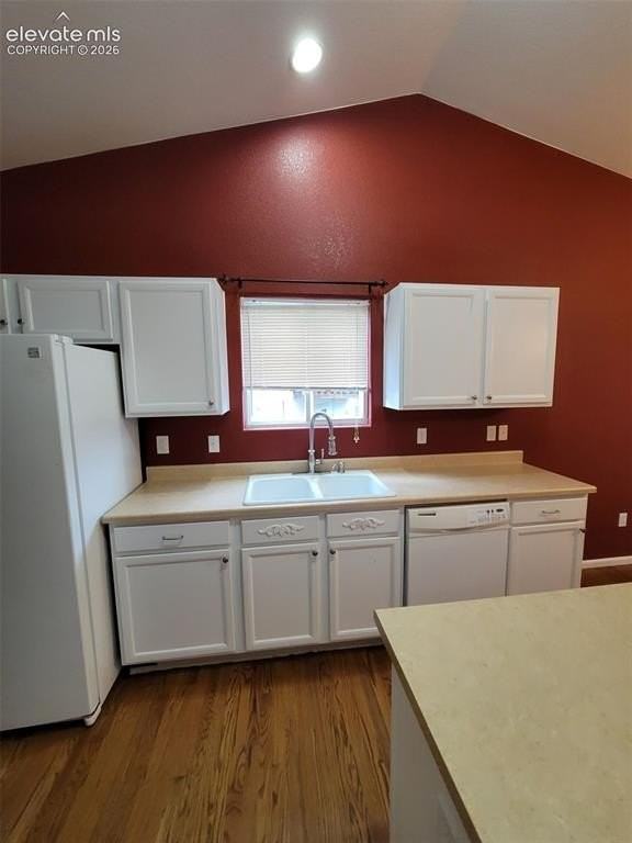 7323 Bentwater Dr - Photo 5 of 18