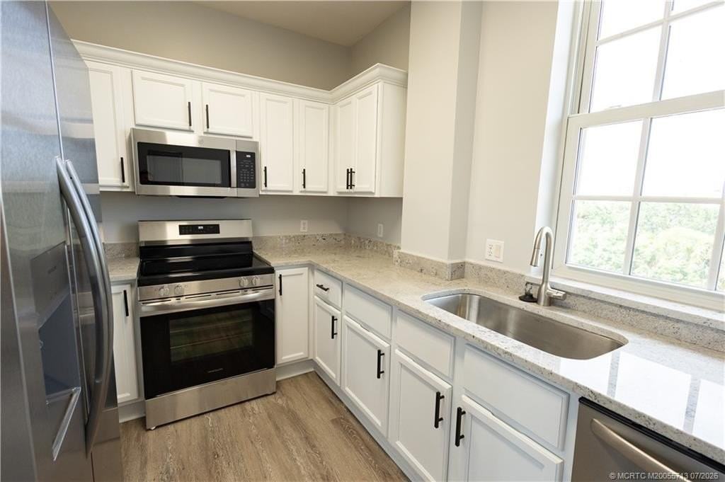 101 Se Ocean Blvd - Photo 4 of 13