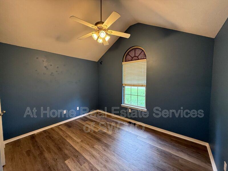 761 N Lexington Ave - Photo 4 of 14