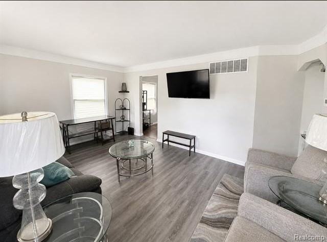24329 Dale Ave - Photo 2 of 7