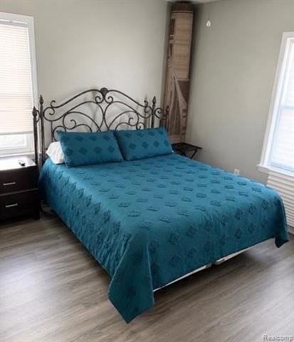 24329 Dale Ave - Photo 4 of 7