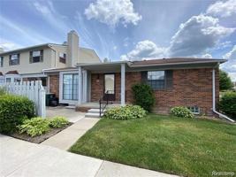 featured image of 2101 Vine Way Dr #90
