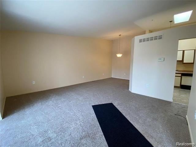 2101 Vine Way Dr #90 - Photo 4 of 23