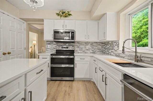 425 Thornridge Ct - Photo 4 of 35