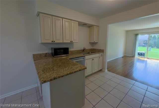 11575 Lynhurst Dr - Photo 3 of 26