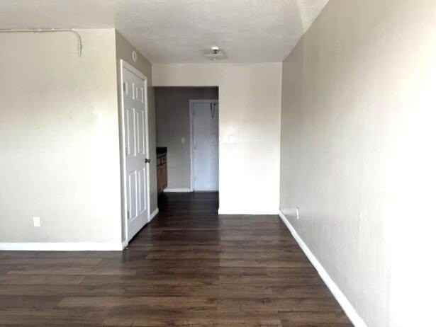 628 Sw 4th St - Photo 4 of 12