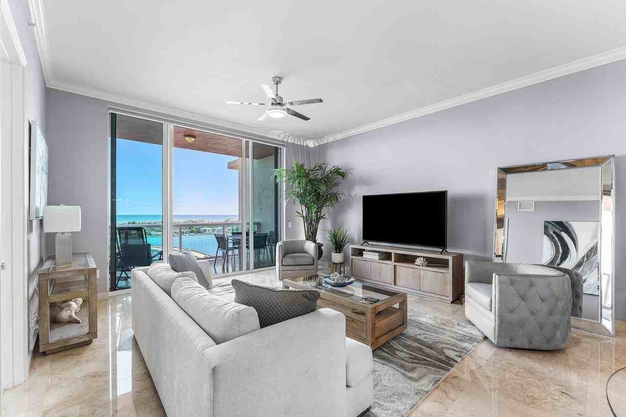 2640 Lake Shore Dr #2215 - Photo 6 of 50