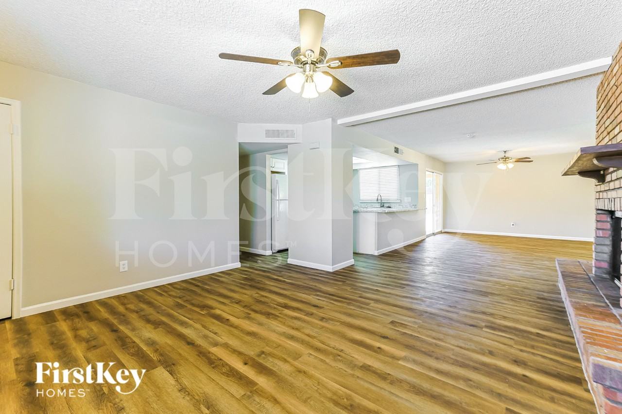 171 W Jasper Dr - Photo 6 of 16