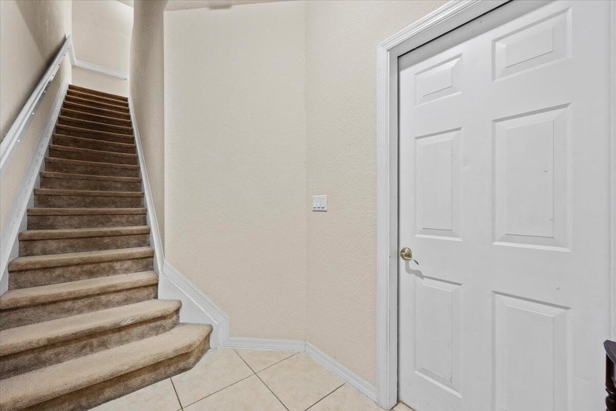 335 E Thatch Palm Cir #104 - Photo 4 of 46