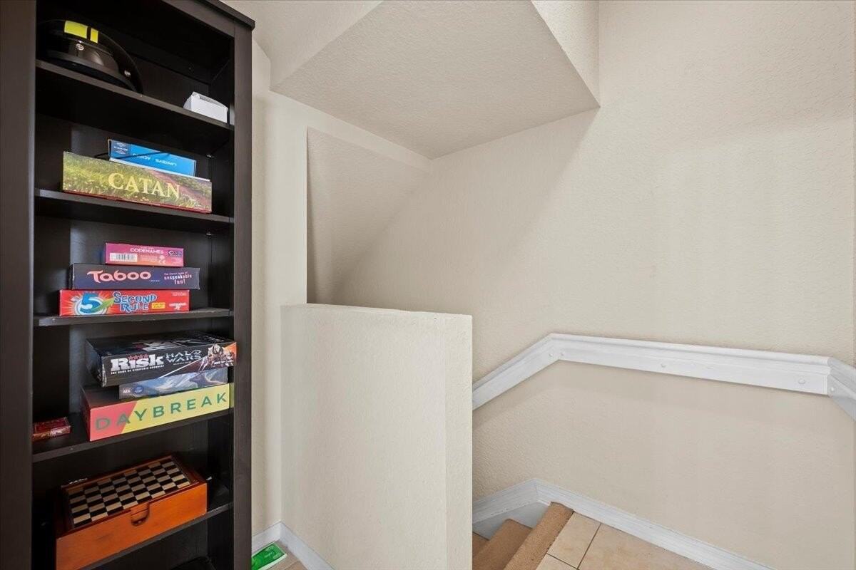 335 E Thatch Palm Cir #104 - Photo 6 of 46
