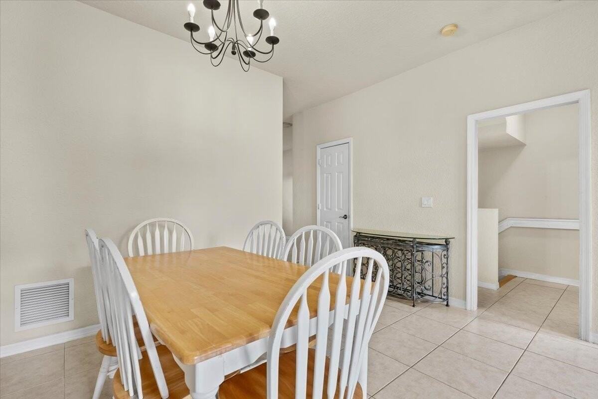 335 E Thatch Palm Cir #104 - Photo 7 of 46