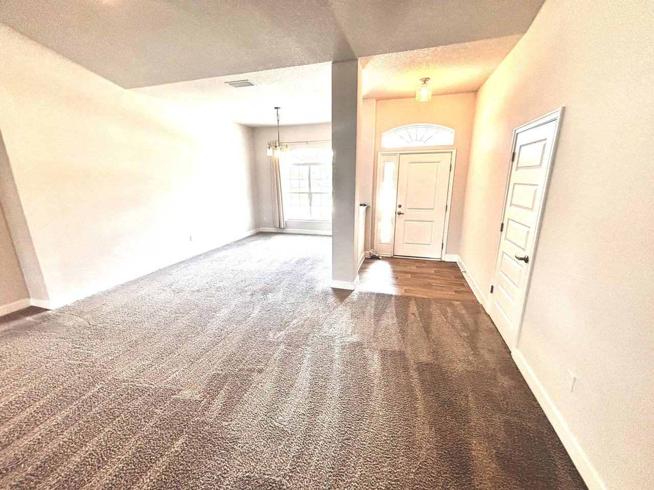 1399 Sw Edinburgh Dr - Photo 4 of 18