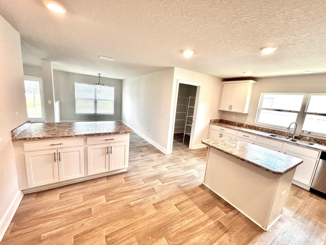 1399 Sw Edinburgh Dr - Photo 7 of 18