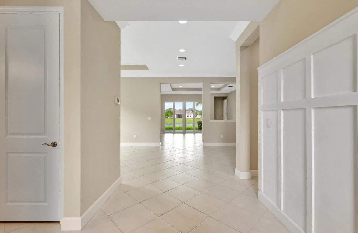15684 Goldfinch Cir - Photo 2 of 26