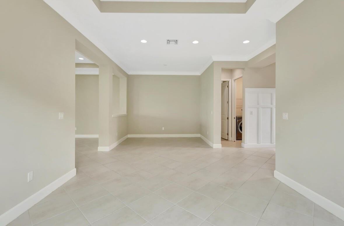 15684 Goldfinch Cir - Photo 5 of 26