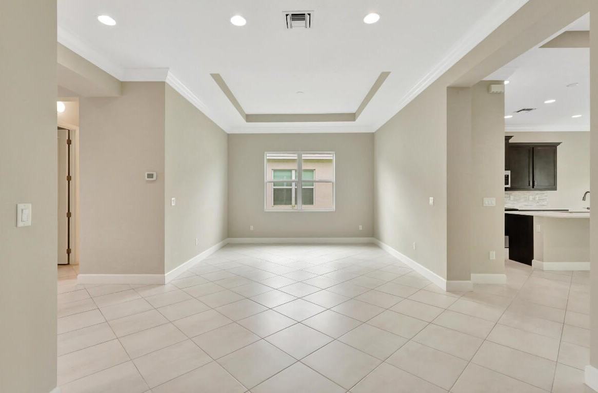 15684 Goldfinch Cir - Photo 6 of 26