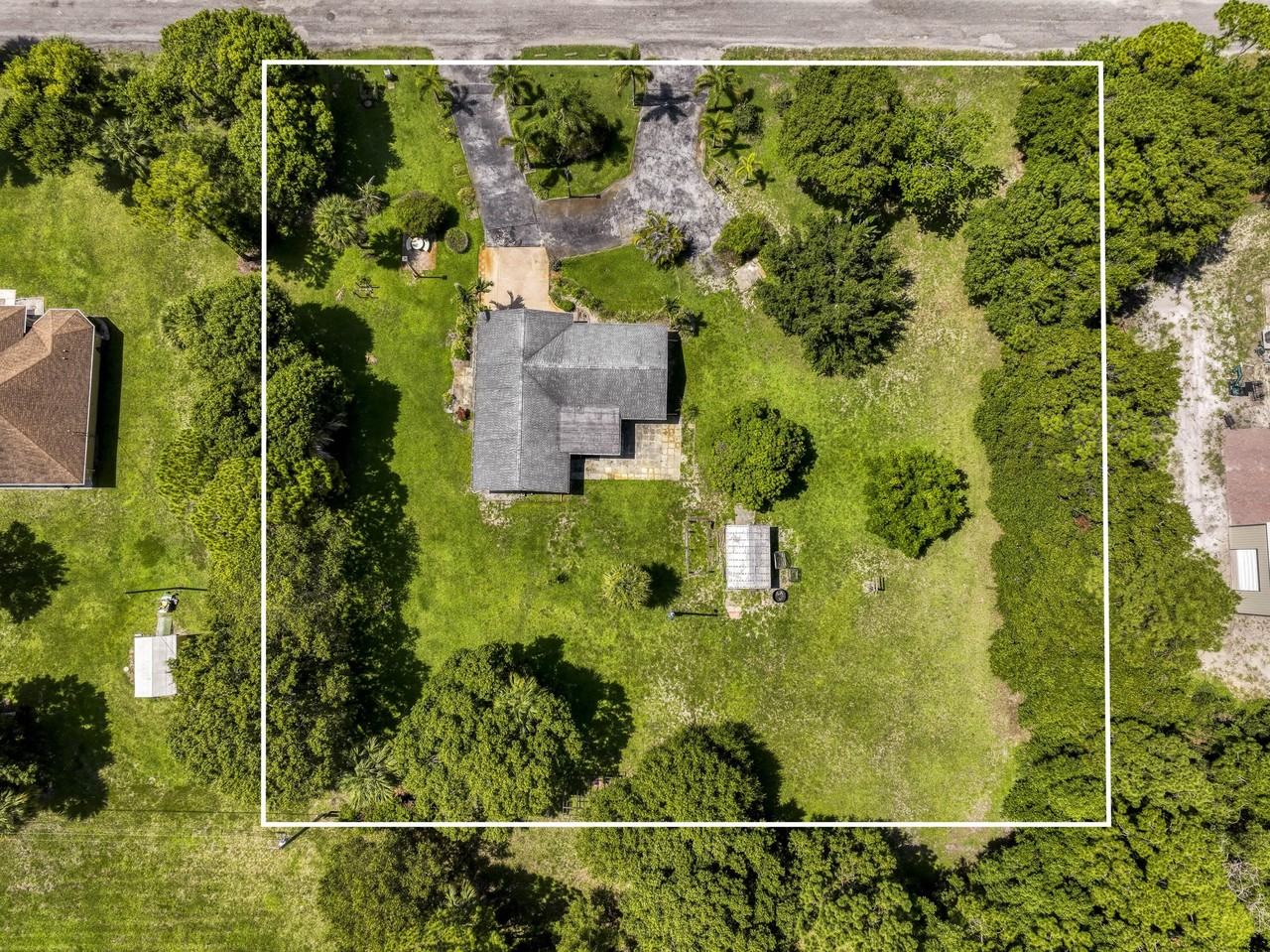 7107 181st St N - Photo 2 of 31