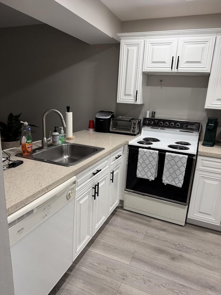 2613 Nassau Bnd #B1 - Photo 2 of 13