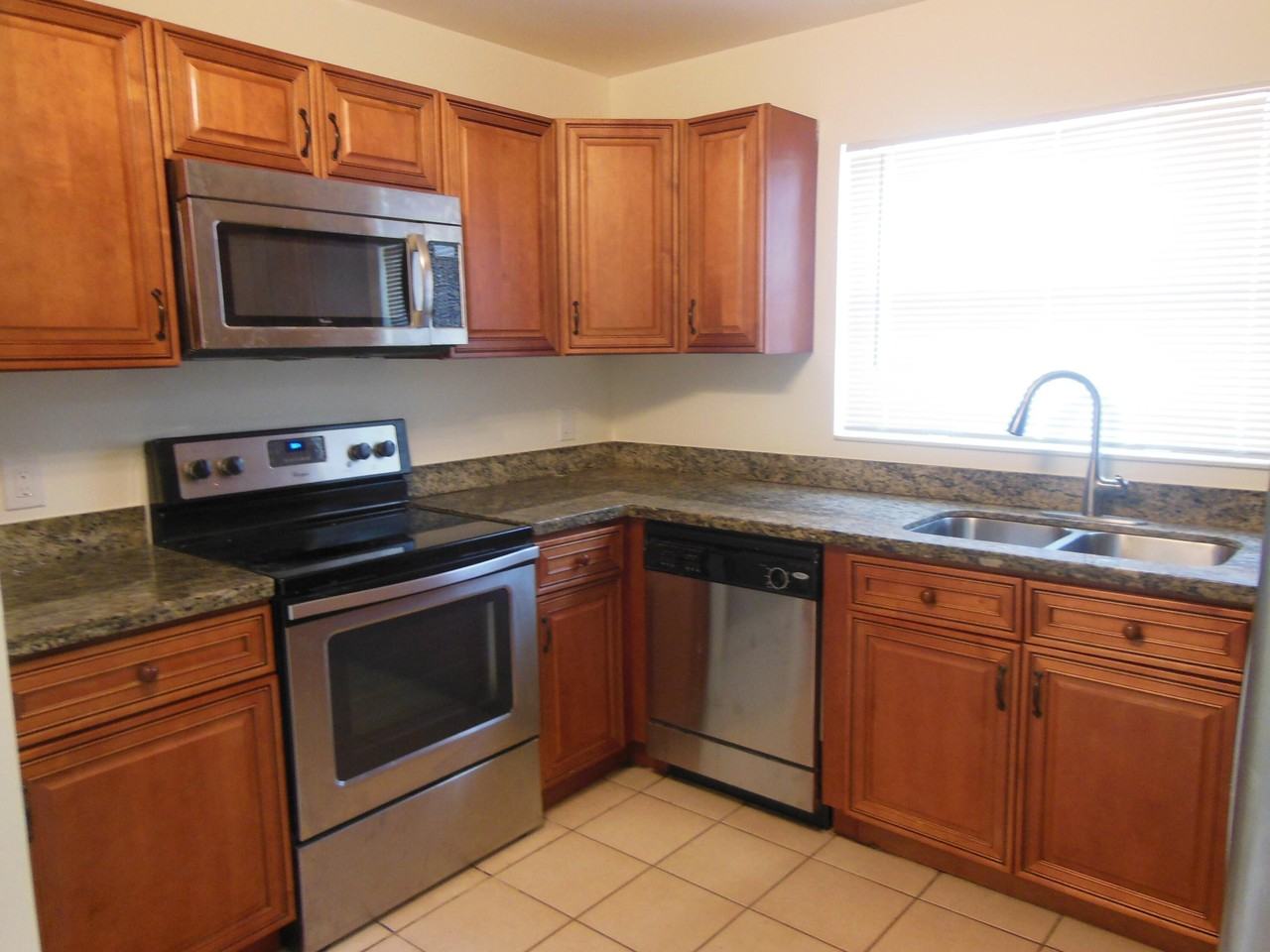 3775 Mil Run Ct - Photo 2 of 18