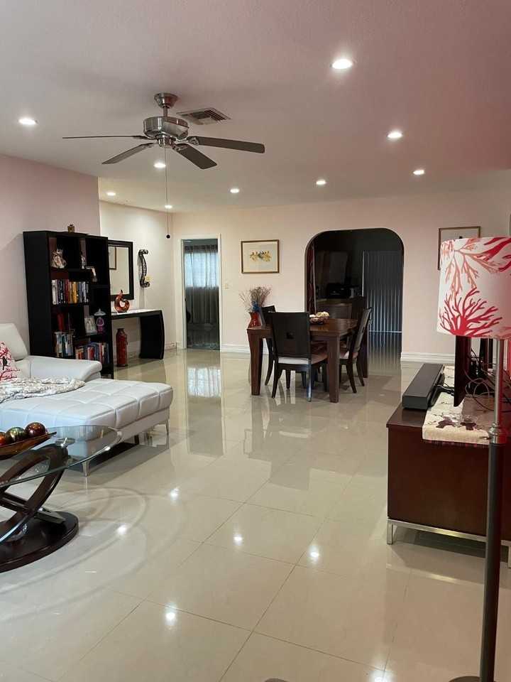 11440 Nw 39th St #1 - Photo 6 of 19