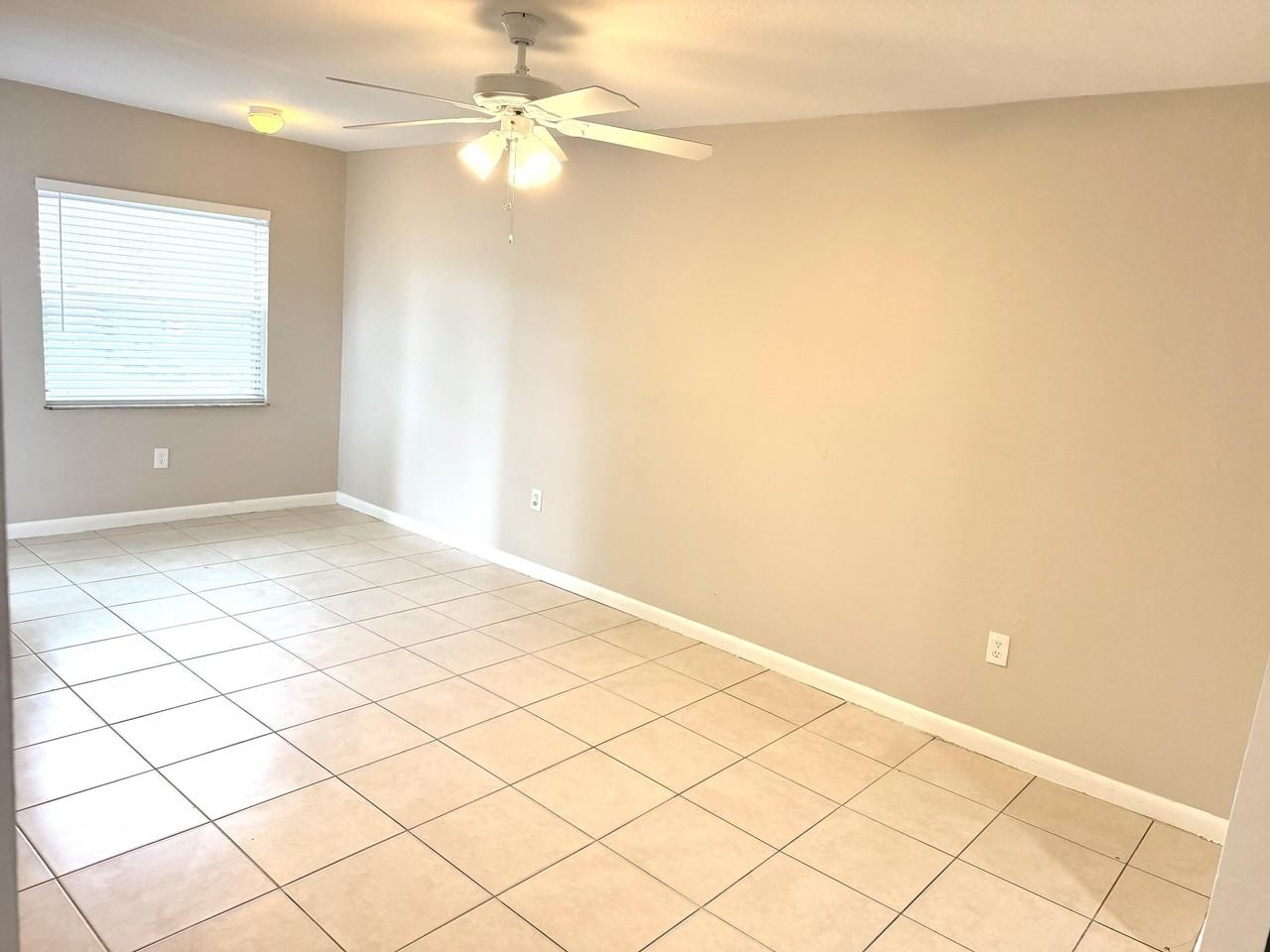 245 Nw 12th Ct #1-4 - Photo 7 of 16