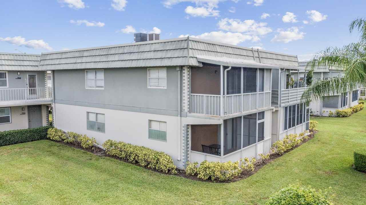 723 Flanders P - Photo 4 of 34