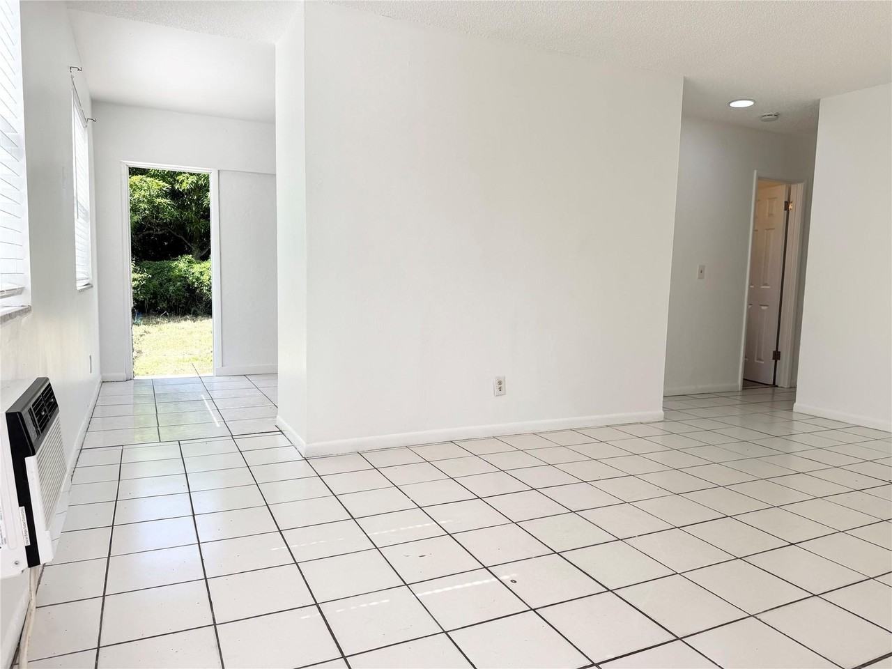 147 W 17th St - Photo 2 of 15