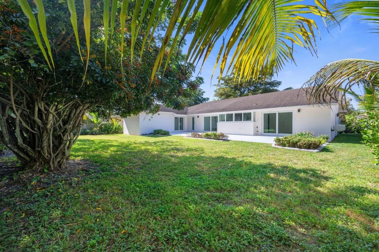 9515 Sw 118th Ct - Photo 2 of 28