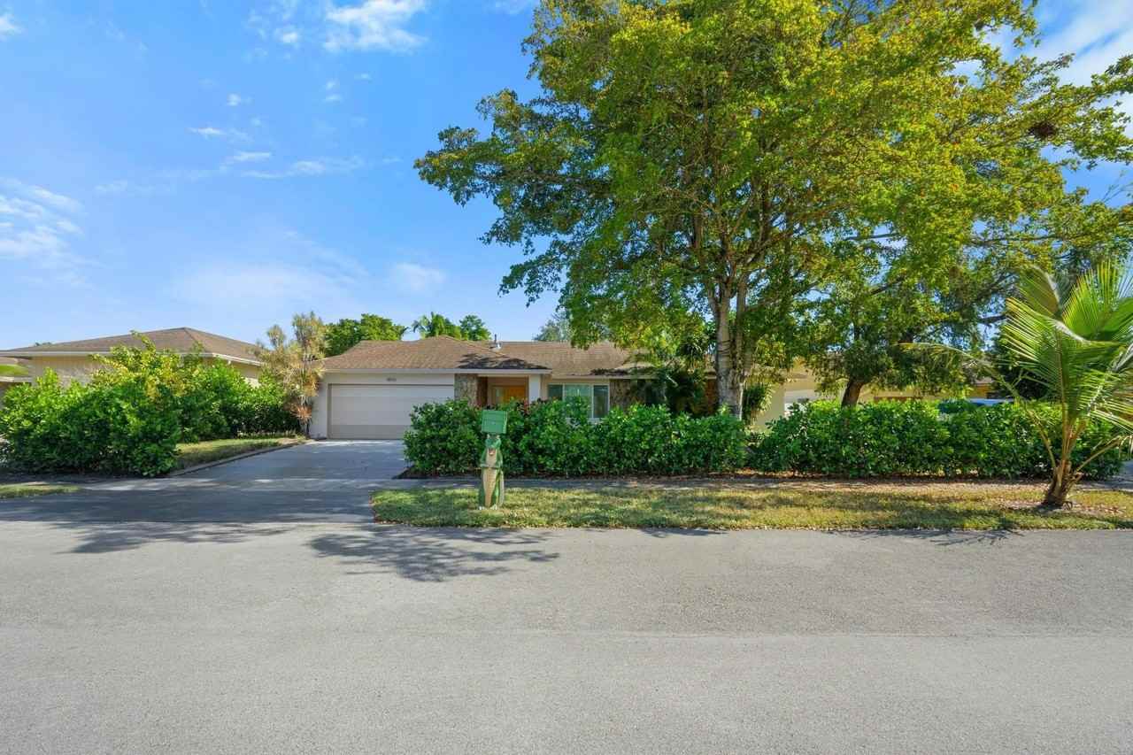9515 Sw 118th Ct - Photo 3 of 28
