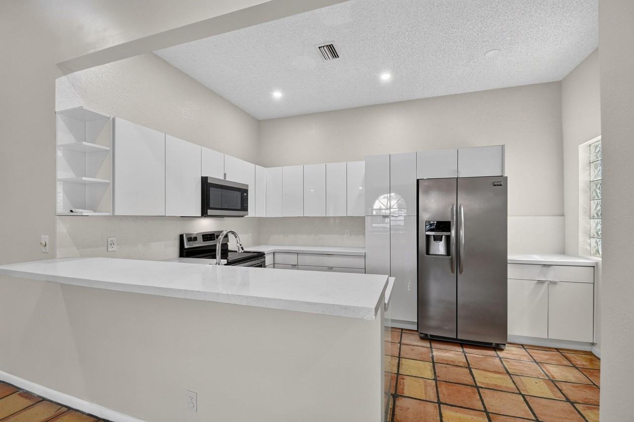 5451 Verona Dr #N - Photo 3 of 50