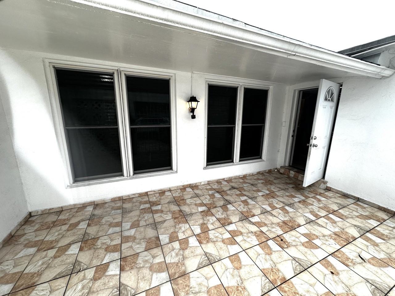 7725 Grandview Blvd #7725 - Photo 5 of 34