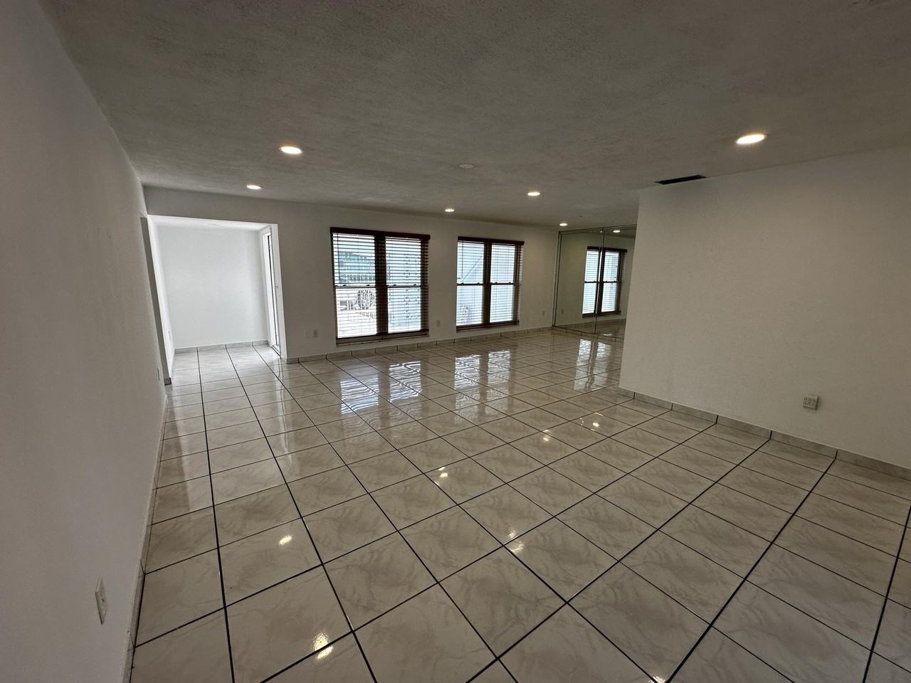 7725 Grandview Blvd #7725 - Photo 7 of 34