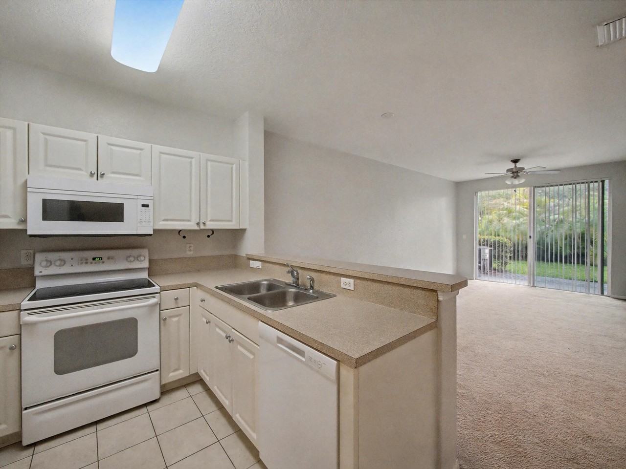 3425 Sonoma Dr - Photo 2 of 10