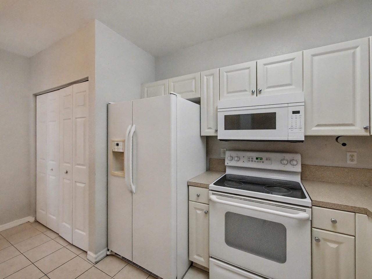 3425 Sonoma Dr - Photo 3 of 10