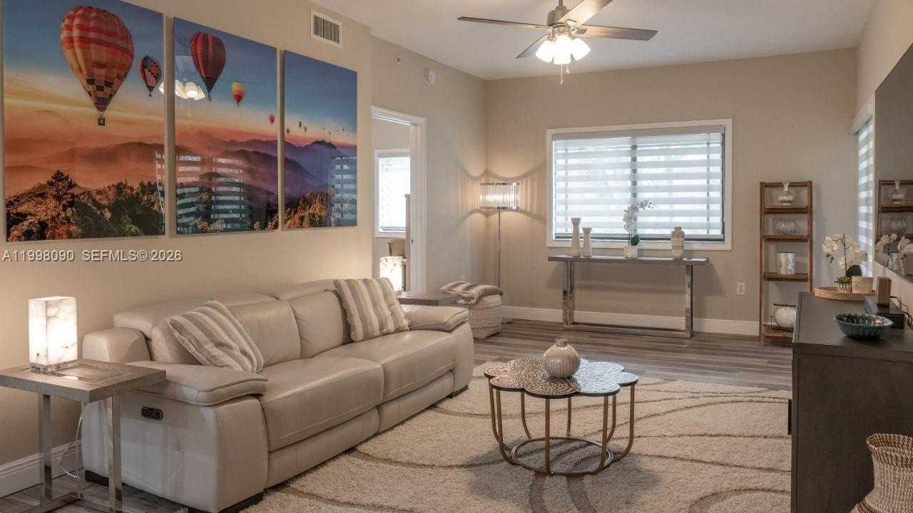 2916 Tuscany Ct #201