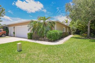649 Ne Bent Paddle Ln - Photo 1 of 1