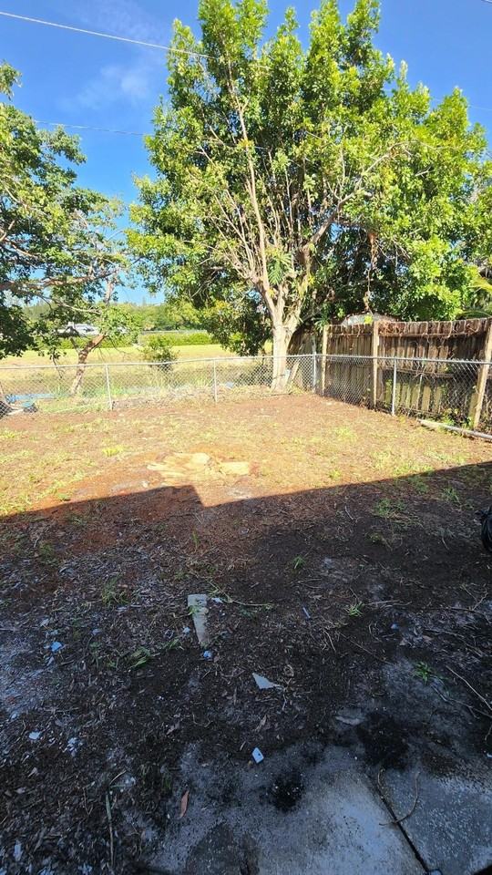 938 Sumter Rd W - Photo 3 of 7