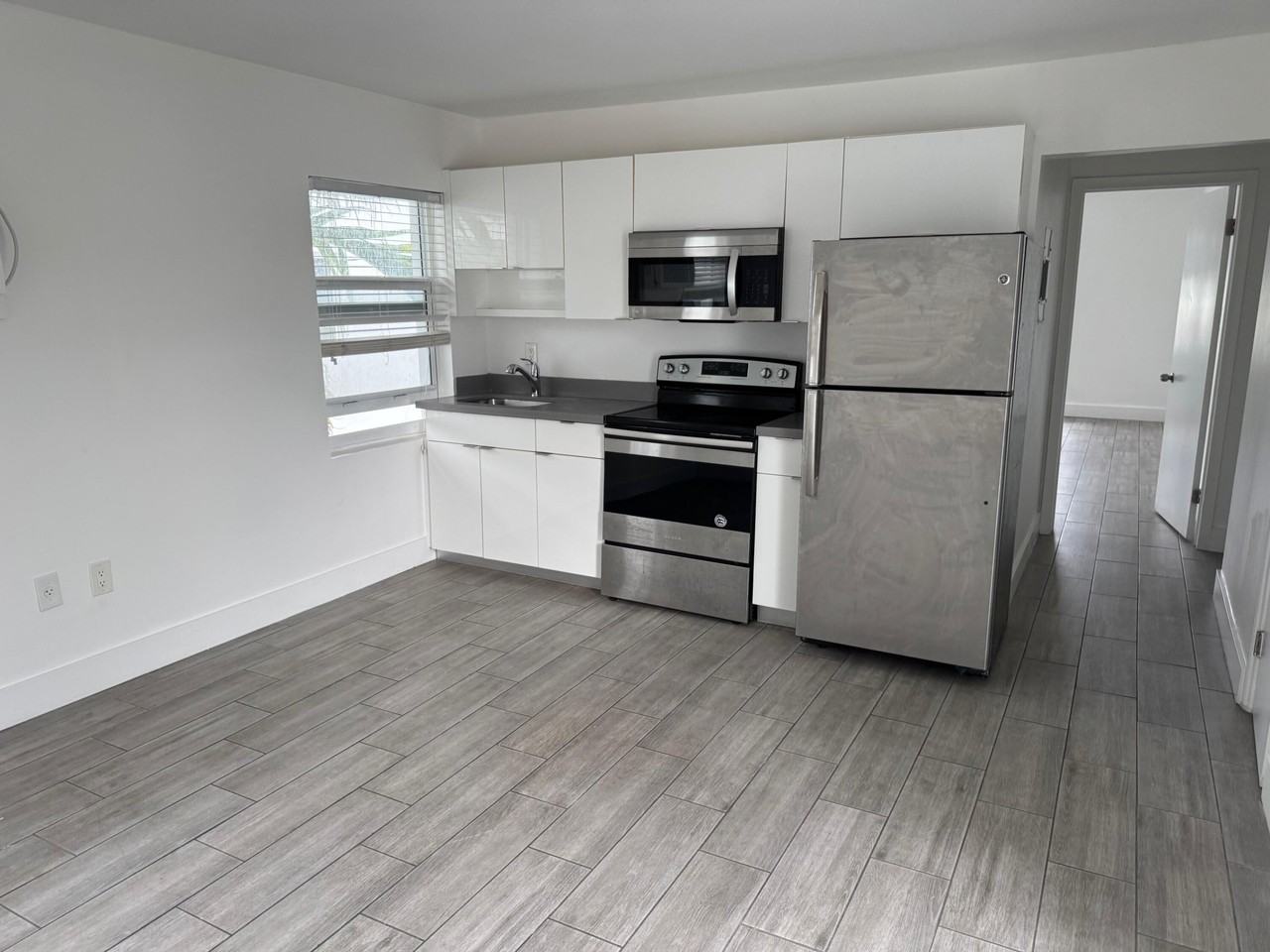 7910 Abbott Ave #6 - Photo 3 of 12
