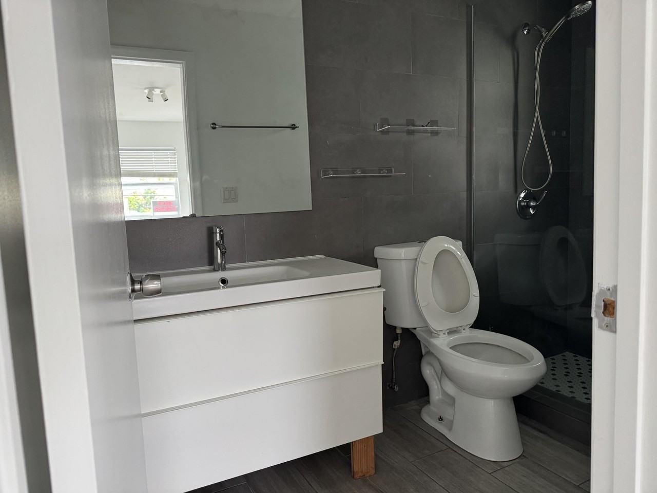 7910 Abbott Ave #6 - Photo 7 of 12