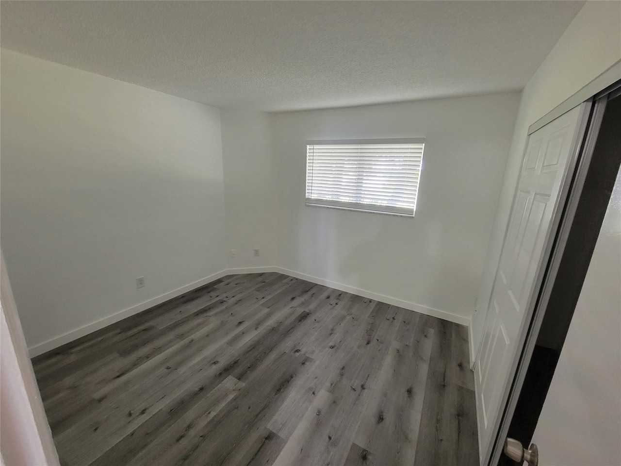 3465 Nw 44th St #106 - Photo 5 of 16