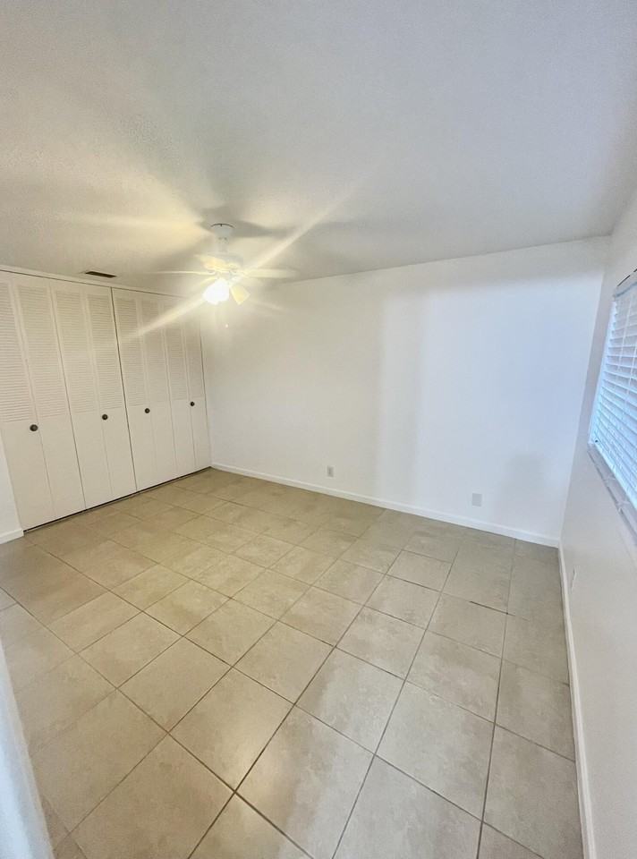 2521 Emory Dr W #F - Photo 2 of 15