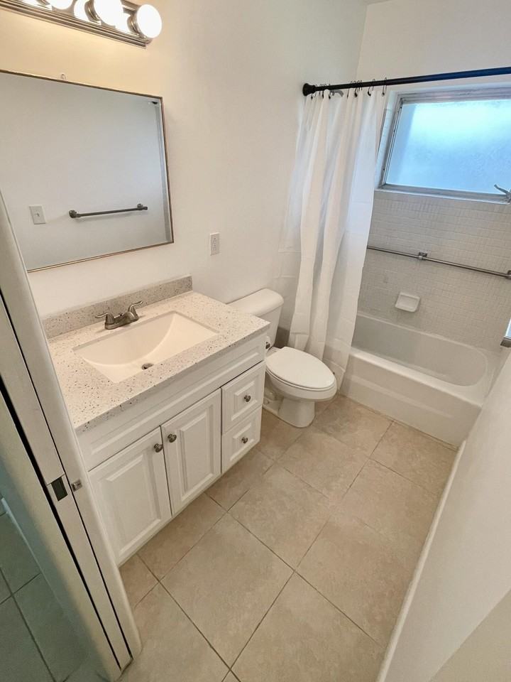 2521 Emory Dr W #F - Photo 6 of 22