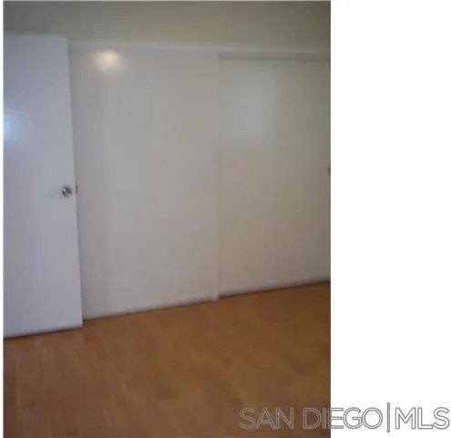 930 Ebony Ave - Photo 5 of 7
