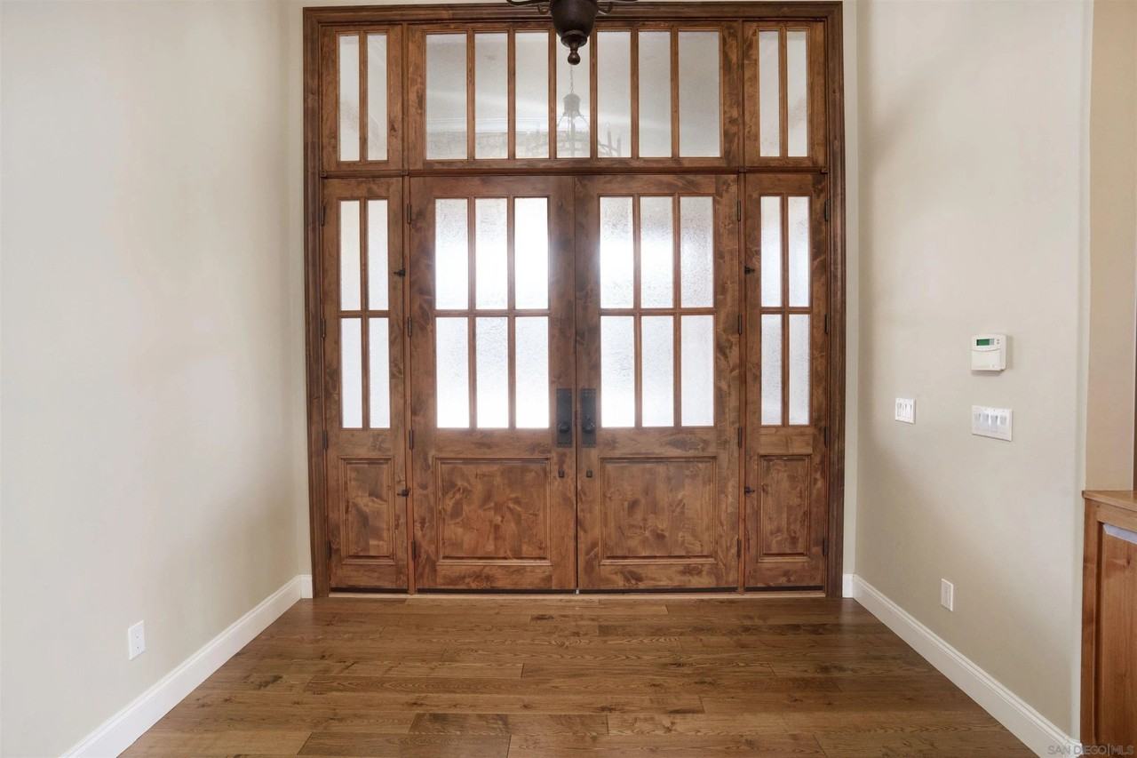 15710 Blue Crystal Trl - Photo 2 of 32