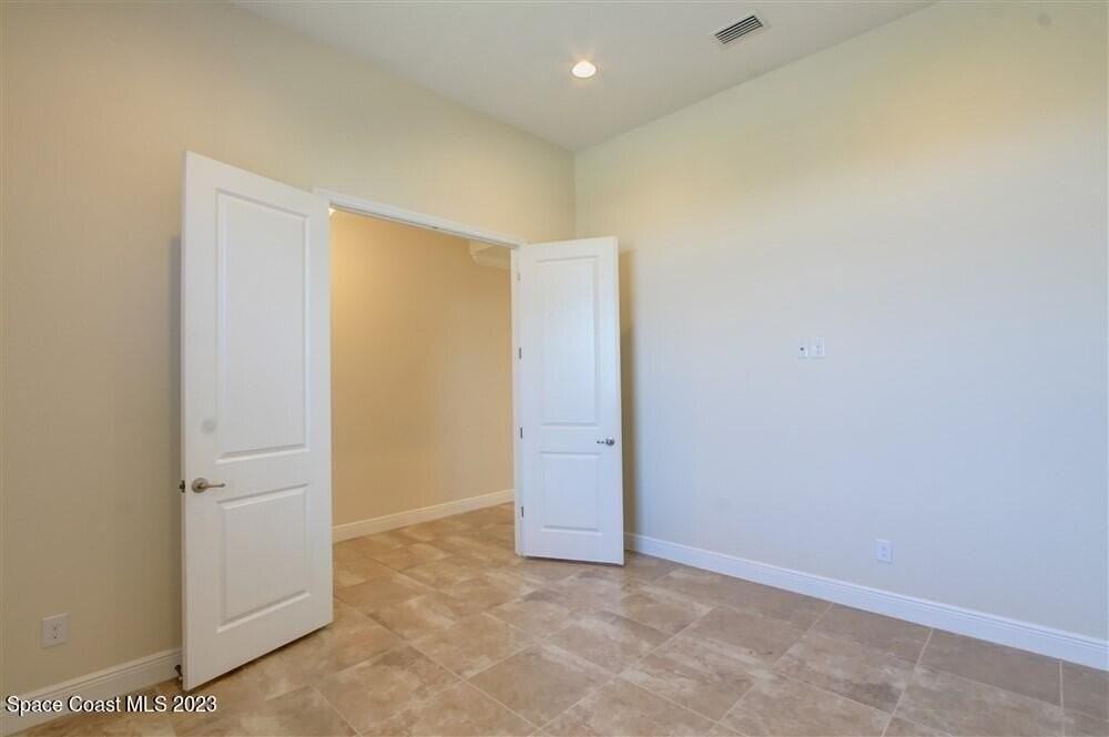 7378 Bluemink Ln - Photo 3 of 26