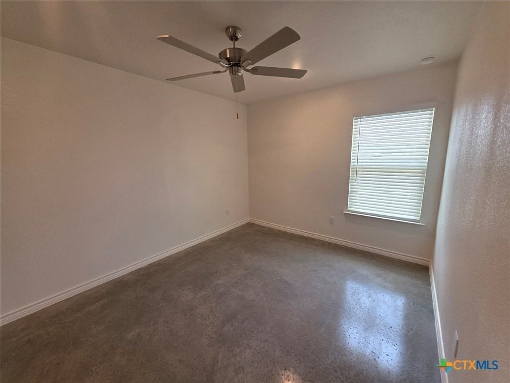 1222 Concord Dr - Photo 5 of 10