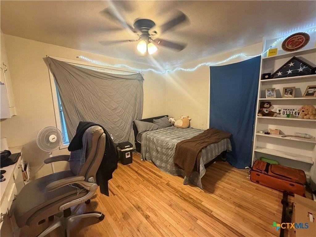 726 Encino Dr - Photo 4 of 17